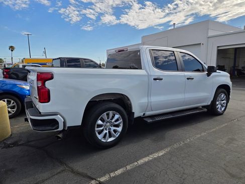 Used 2020 Chevrolet Silverado 1500 Custom w/ Custom Value Package RWD image 2