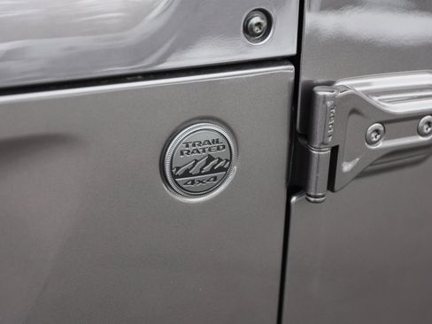 Used 2021 Jeep Wrangler Sport image 11