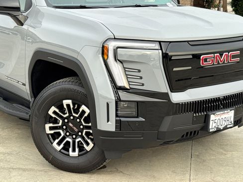 Used 2026 GMC Sierra EV Elevation AWD/4WD image 3