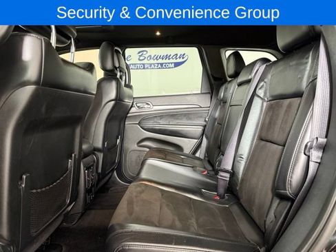 Used 2018 Jeep Grand Cherokee Altitude AWD/4WD image 14