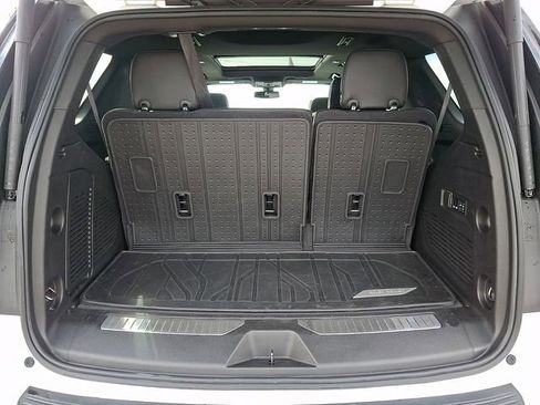 Used 2021 Chevrolet Tahoe Z71 w/ Z71 Signature Package image 29