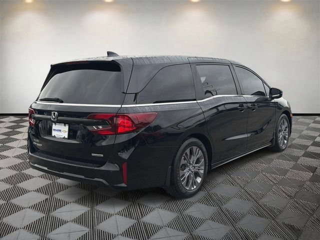 Used 2025 Honda Odyssey Touring image 5