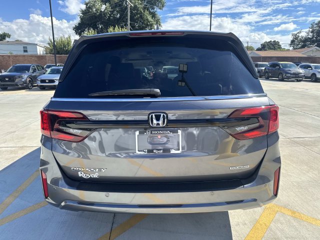 New 2027 Honda Odyssey Touring image 6