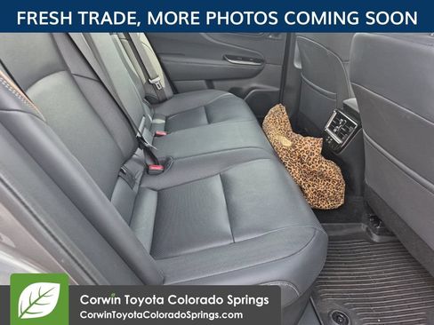 Used 2025 Toyota Crown Platinum AWD/4WD image 8