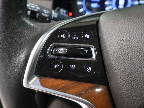 Used 2020 Cadillac Escalade Premium Luxury image 42