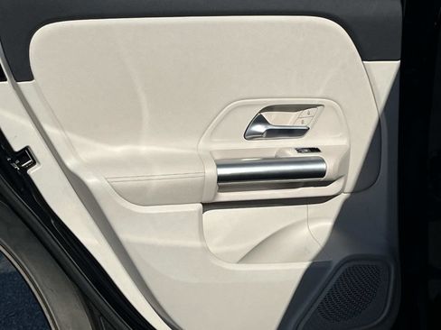 Certified 2023 Mercedes-Benz GLA 250 image 15