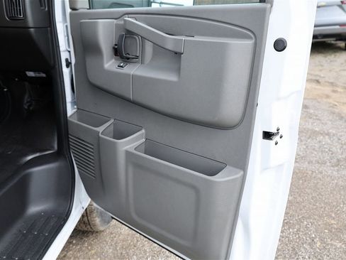 New 2026 Chevrolet Express 3500 w/ Power Convenience Package RWD image 19