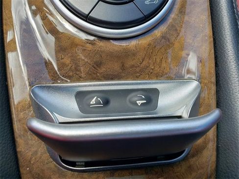 Used 2012 Mercedes-Benz SL 550 SL 550 image 29