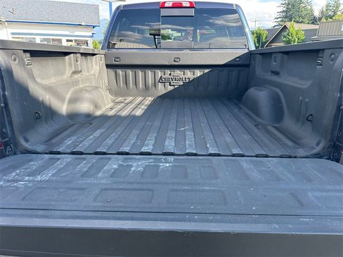 Used 2018 Chevrolet Silverado 1500 LTZ Z71 w/ Centennial Edition image 16