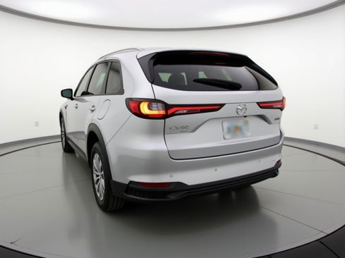 Used 2025 MAZDA CX-90 3.3 Turbo w/ Preferred Package image 6