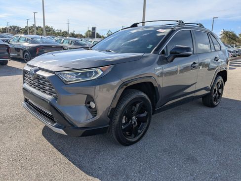 Used 2021 Toyota RAV4 XSE w/ XSE Grade Weather Package image 9