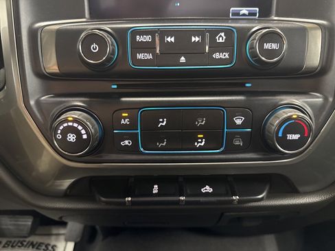 Used 2019 Chevrolet Silverado 1500 LT image 17