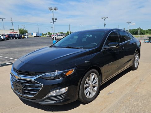 Used 2024 Chevrolet Malibu LT FWD image 2