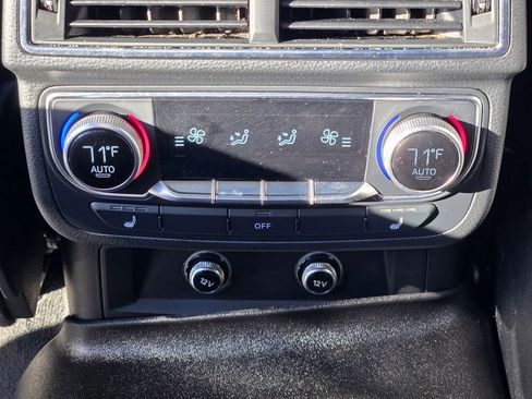 Used 2018 Audi Q7 3.0T Prestige image 28