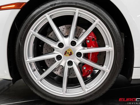 Used 2024 Porsche 911 Carrera S RWD image 21