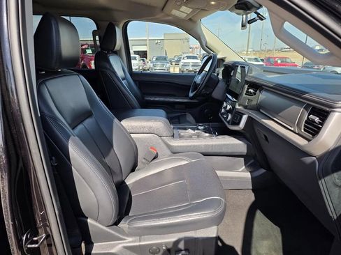Used 2024 Ford Expedition Max XLT RWD image 19