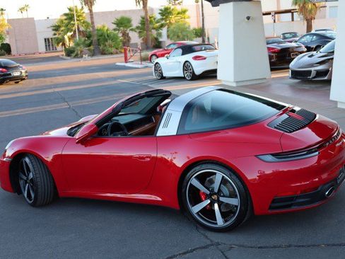 Used 2024 Porsche 911 Targa 4S image 16