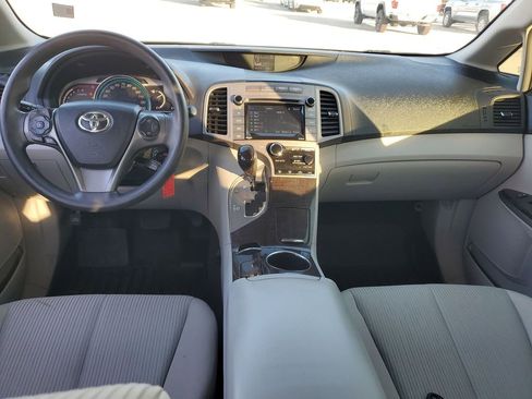 Used 2015 Toyota Venza LE image 10