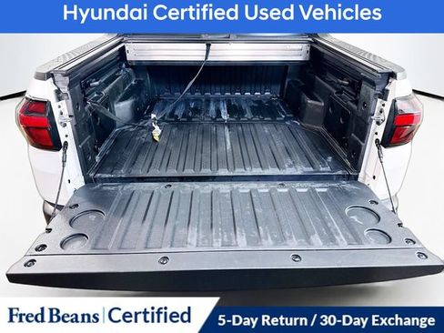 Certified 2025 Hyundai Santa Cruz Limited AWD/4WD image 14