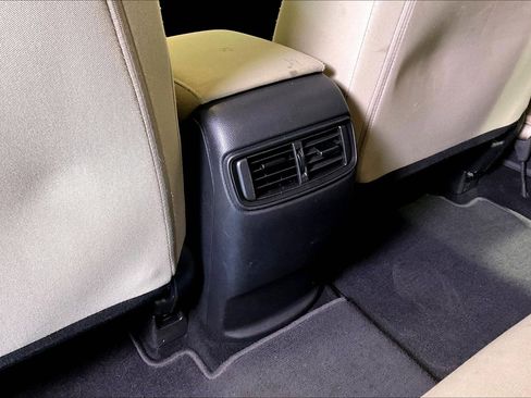Used 2019 Honda CR-V LX image 10