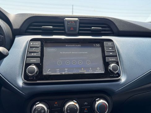 Used 2025 Nissan Versa SV FWD image 20