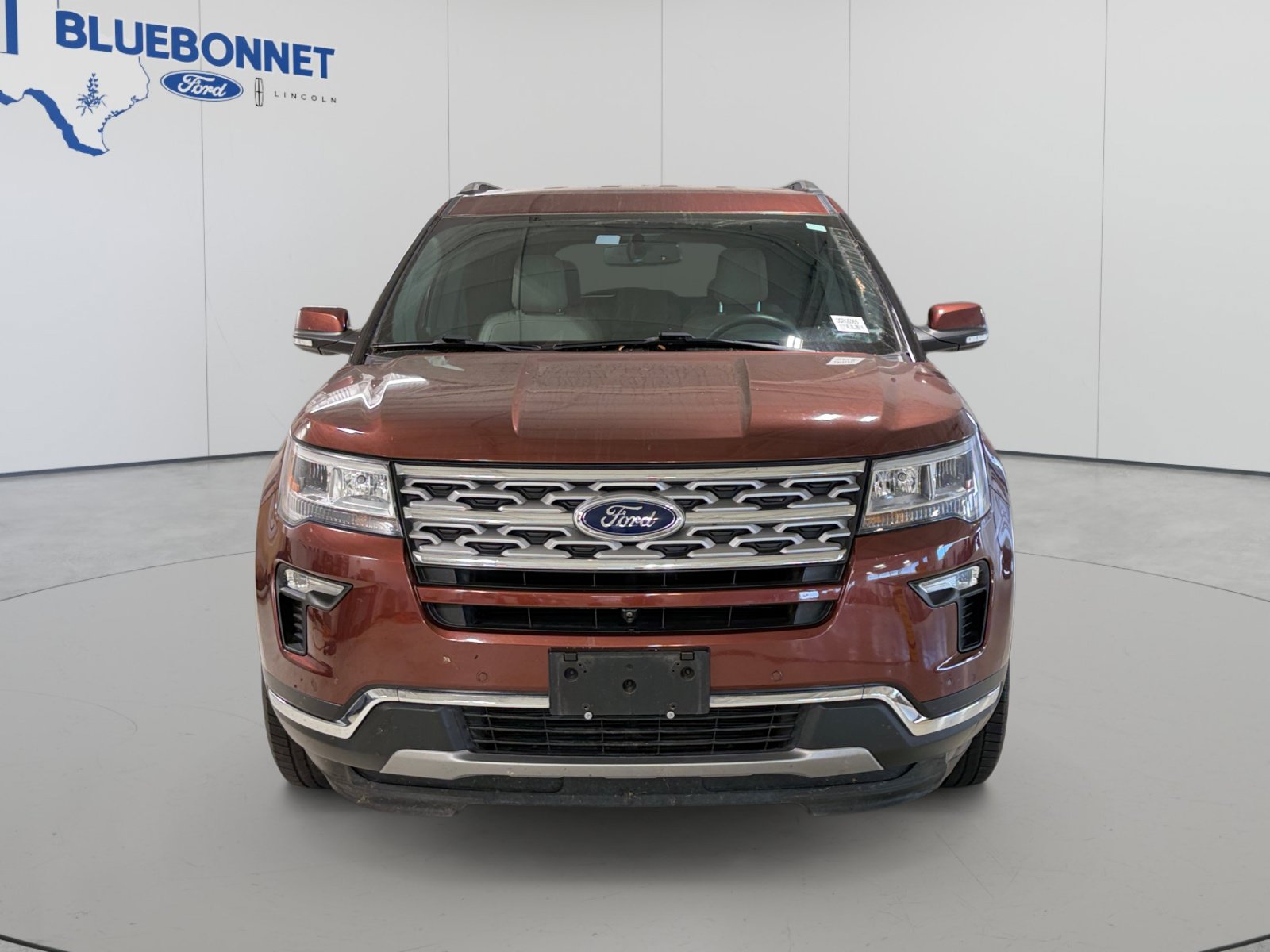 Used 2018 Ford Explorer Limited FWD image 2