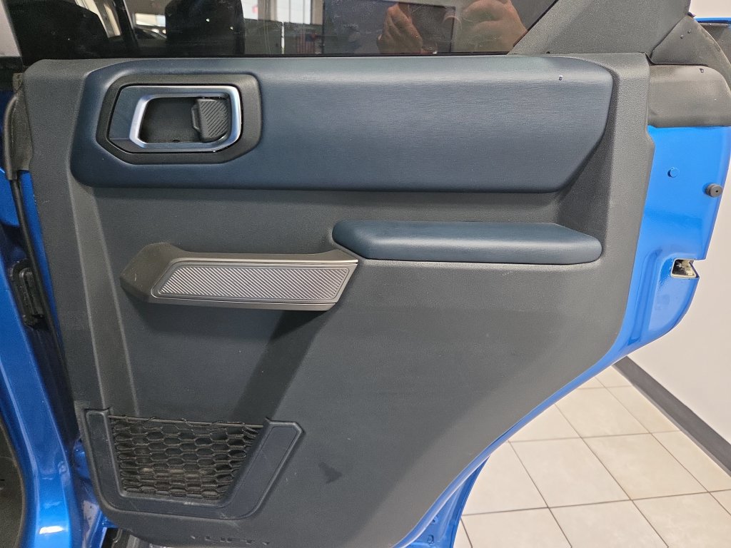 Used 2023 Ford Bronco Outer Banks AWD/4WD image 13