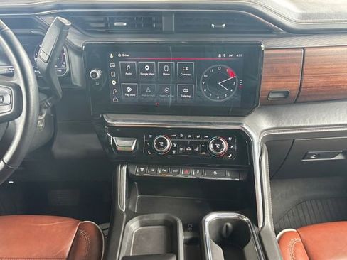 Used 2025 GMC Sierra 2500 Denali Ultimate AWD/4WD image 4