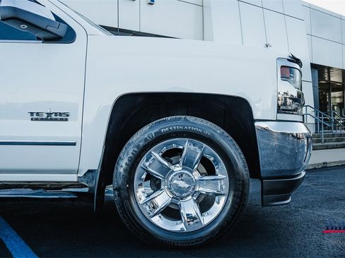 Used 2018 Chevrolet Silverado 1500 LTZ w/ Texas Edition image 7