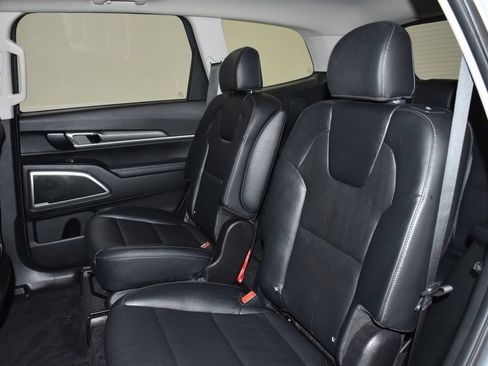 Used 2022 Kia Telluride S AWD/4WD image 31
