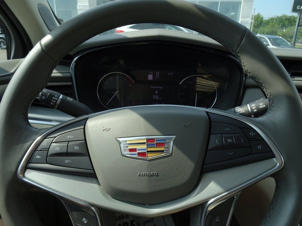 Used 2020 Cadillac XT5 Premium Luxury AWD/4WD image 20