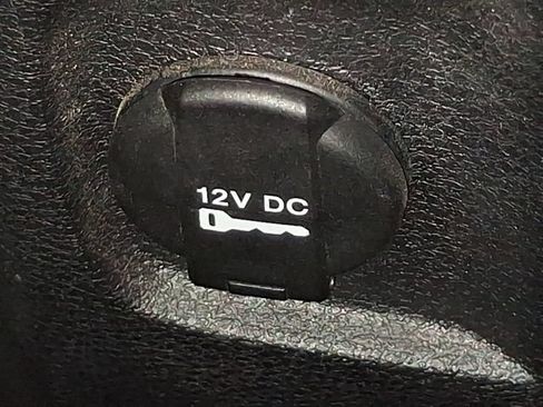 Used 2016 RAM 2500 Tradesman w/ Chrome Appearance Group AWD/4WD image 33