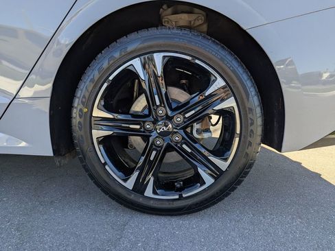 Used 2024 Kia K5 GT-Line w/ GT-Line Premium Package image 15