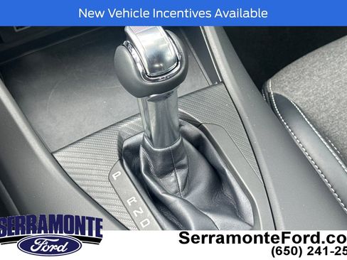 Used 2025 Ford Mustang Coupe RWD image 21