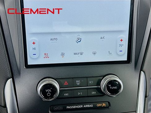 Certified 2022 Ford Edge Titanium image 22