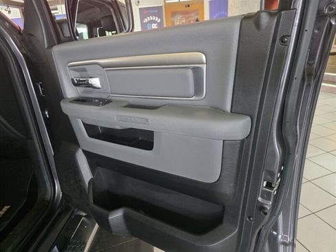 Used 2016 RAM 1500 Big Horn AWD/4WD image 17
