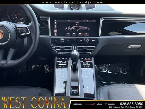 Used 2023 Porsche Macan AWD/4WD image 27