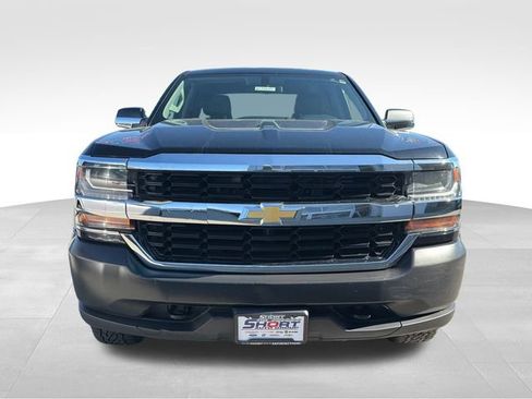 Used 2018 Chevrolet Silverado 1500 W/T w/ WT Convenience Package AWD/4WD image 2