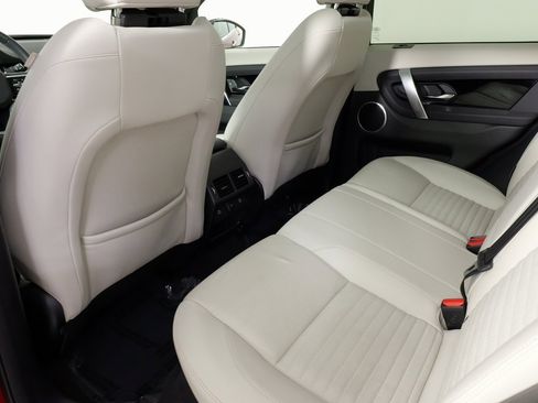 Used 2023 Land Rover Discovery Sport S image 42