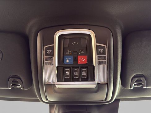 Used 2024 RAM 2500 Limited w/ Safety Group AWD/4WD image 24