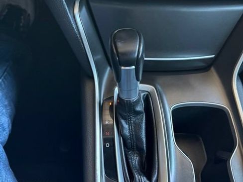 Used 2018 Honda Accord Sport image 8