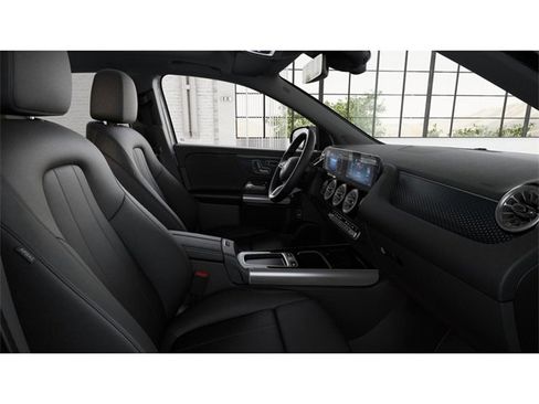 New 2026 Mercedes-Benz GLA 250 4MATIC image 4