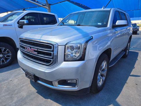 Used 2017 GMC Yukon SLT RWD image 1