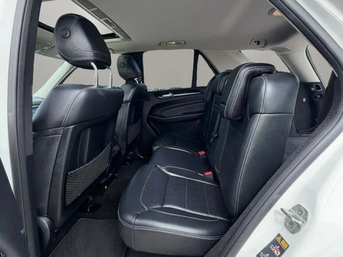 Used 2015 Mercedes-Benz ML 350 2WD w/ Premium 1 Package image 11