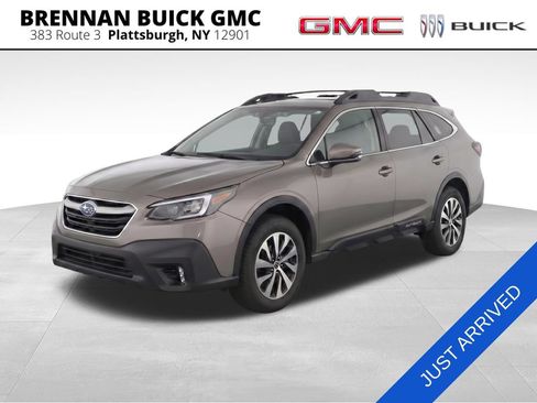Used 2021 Subaru Outback Premium AWD/4WD image 1