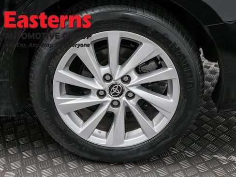 Used 2023 Toyota Camry LE image 31