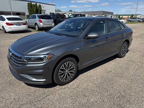 Used 2019 Volkswagen Jetta SEL FWD image 1
