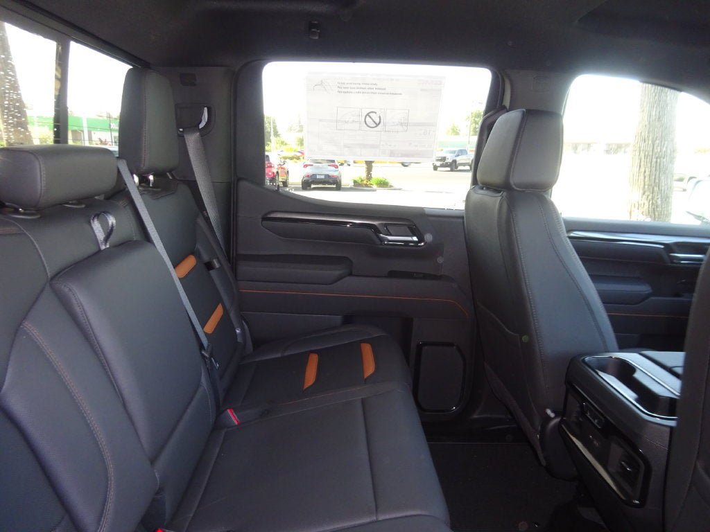 New 2026 GMC Sierra 1500 AT4 w/ AT4 Premium Package AWD/4WD image 23