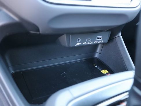 Used 2025 Subaru Crosstrek 2.5i Limited w/ Crosstrek Mirror Package image 31