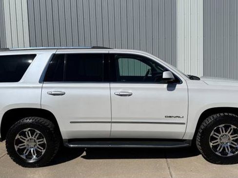 Used 2016 GMC Yukon Denali w/ Open Road Package image 7